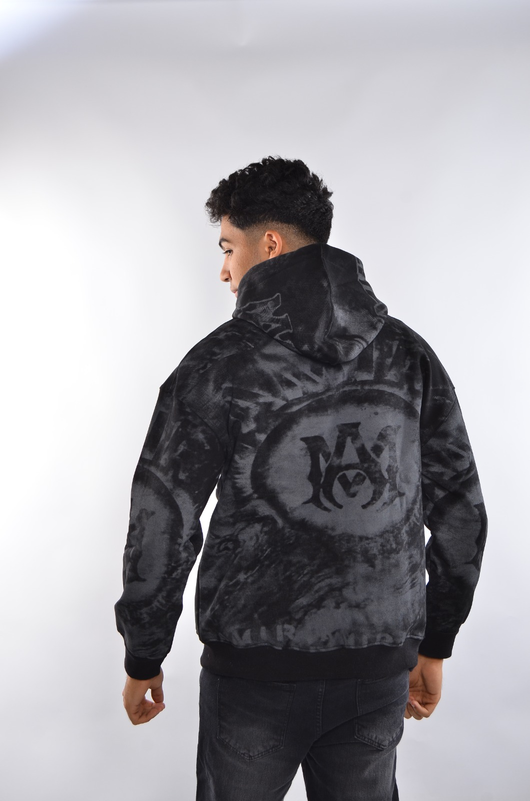 سويت شيرت تاي داي (MIRI)